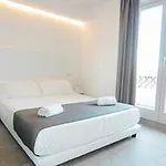 Lion Blanc 3*