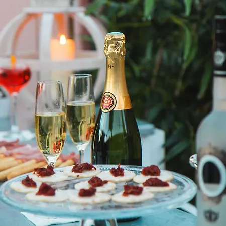 Lion Blanc Hotell Saint-Tropez