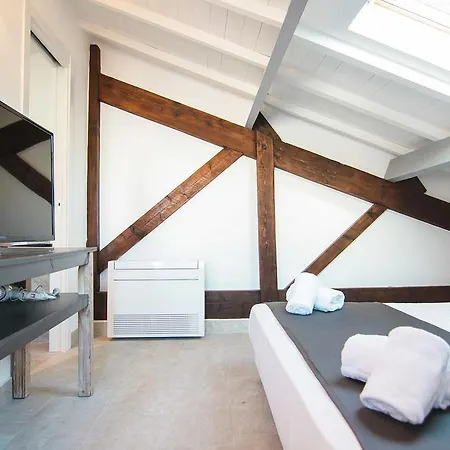 Lion Blanc Hotell