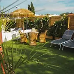 Hotel Lion Blanc Saint-Tropez