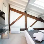 Lion Blanc Hotel