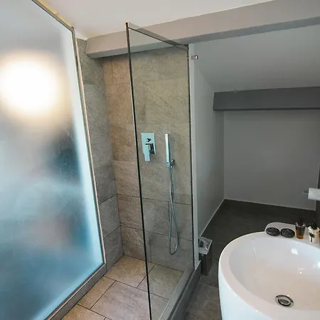 Lion Blanc Hotel Saint-Tropez