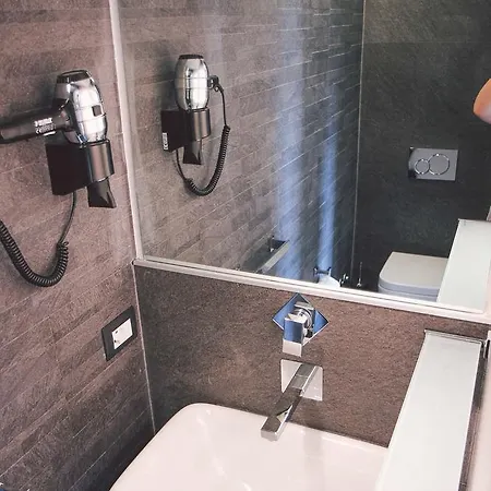 Lion Blanc 3* Saint-Tropez