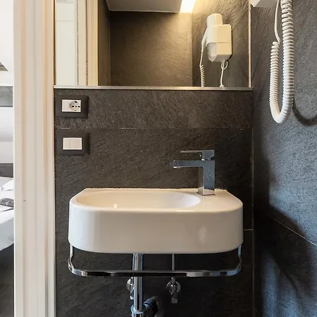 Lion Blanc Hotel Saint-Tropez