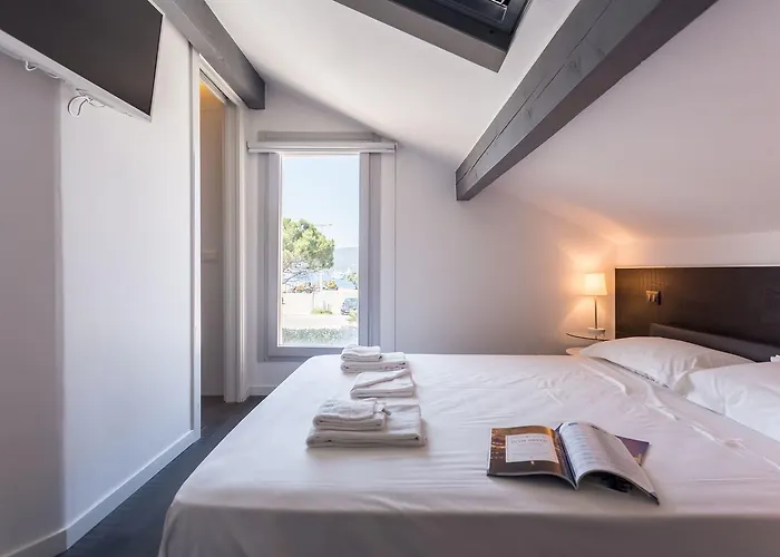 Lion Blanc 3* Saint-Tropez